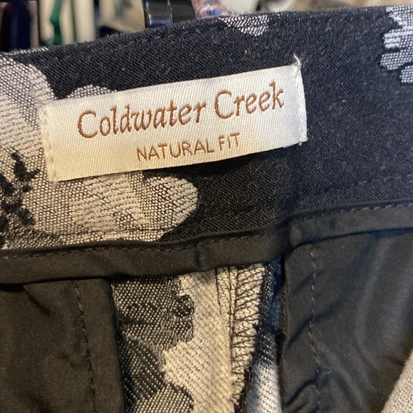 Coldwater Creek SZ 12 Stretch Floral pants w/ 2 front hook 1 button zip up - Picture 8 of 10